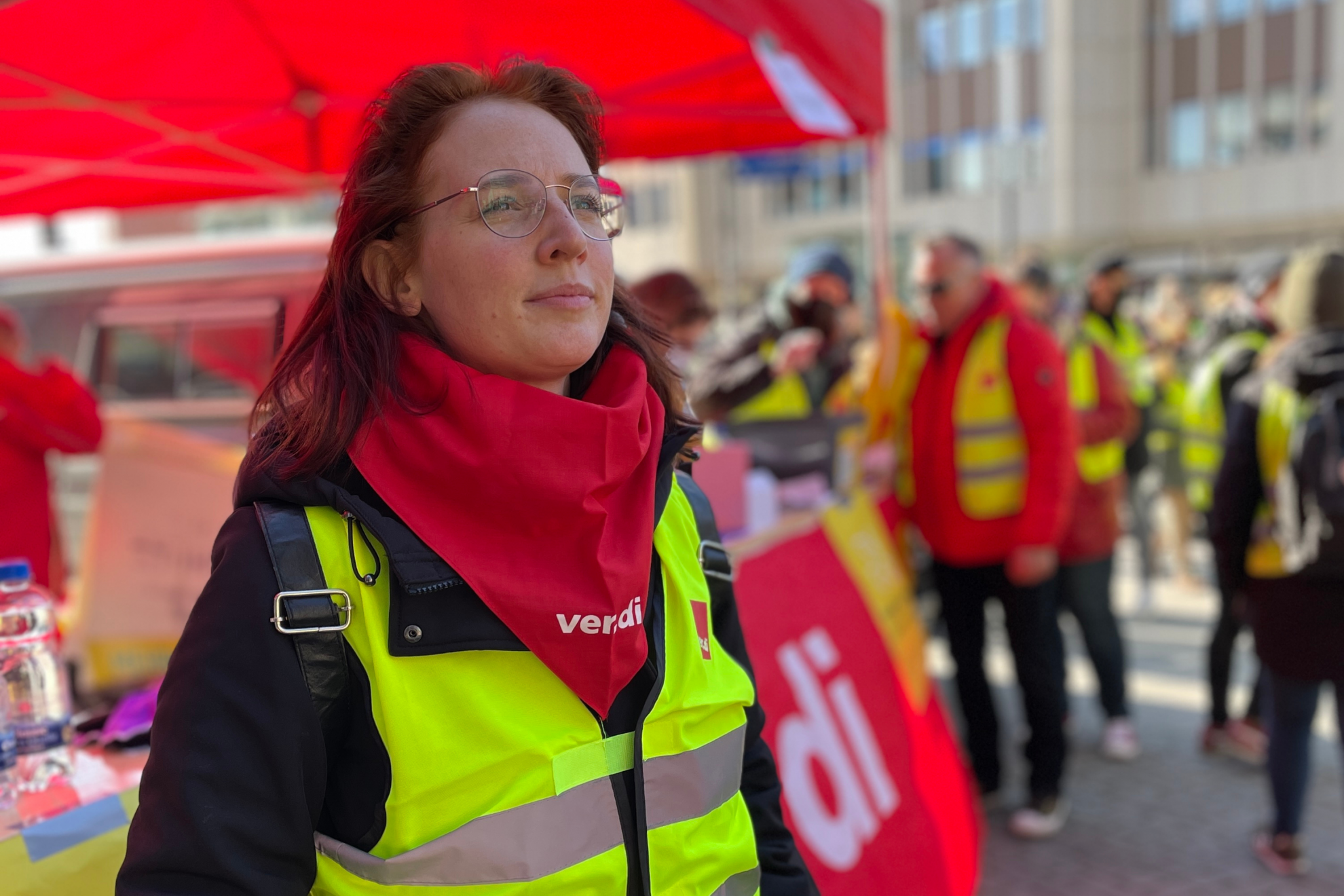 Christin Siebel auf einem Warnstreik der Gewerkschaft