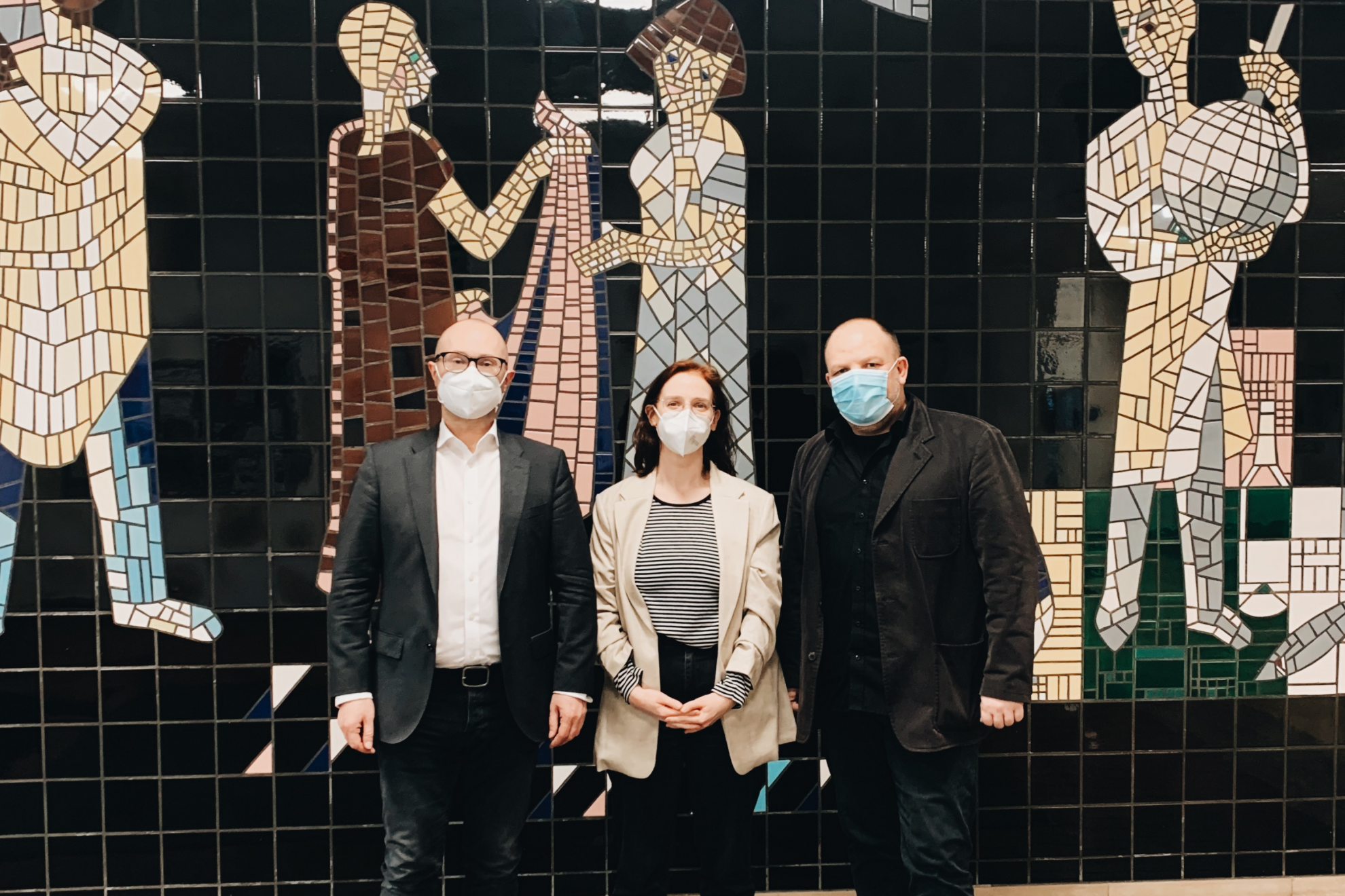 Christin Siebel mit dem Schulleiter des Berufskolleg am Goldberg Ralf Niebisch und Uwe Krakau, Schulleiter am Berufskolleg für Technik und Gestaltung